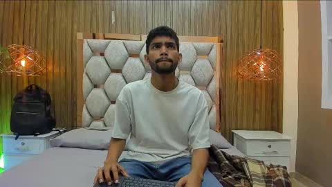 Snapshot of jeff_nick chatting on 11.24.25 Jeff Nick online show from 11.24.25