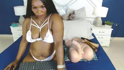 Snapshot of jelanybankol chatting on 01.10.25 Jelany online show from 01.10.25