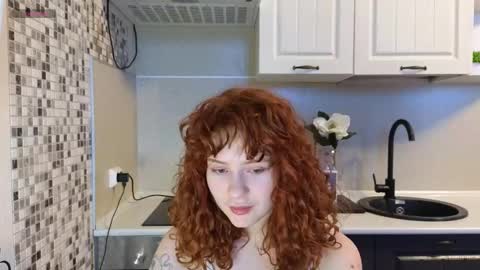 Snapshot of jelly_cherry chatting on 02.04.25 Emily online show from 02.04.25