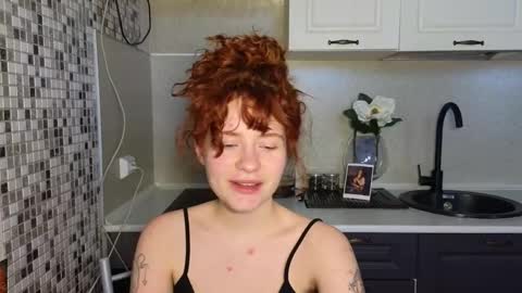 Snapshot of jelly_cherry chatting on 03.05.25 Emily online show from 03.05.25