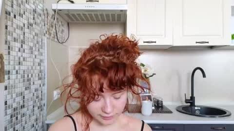 Snapshot of jelly_cherry chatting on 03.11.25 Emily online show from 03.11.25