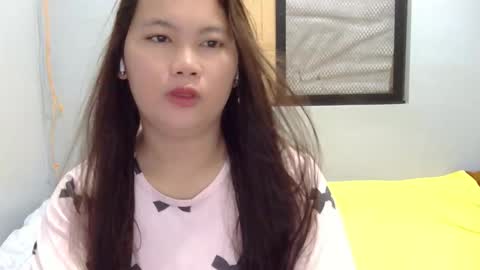 Snapshot of jemainesy chatting on 03.12.26 jemainesy online show from 03.12.26