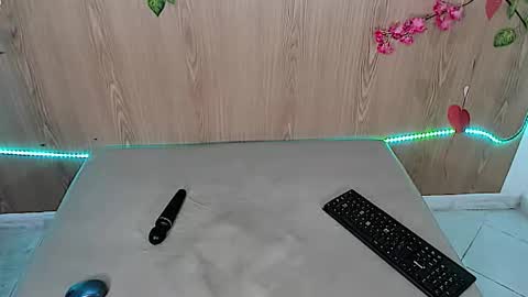 Jenelotizz online show from 09.12.25