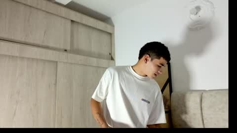 jenfrysuarez online show from 06.15.26