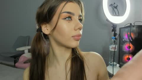 Dolly online show from 01.24.25