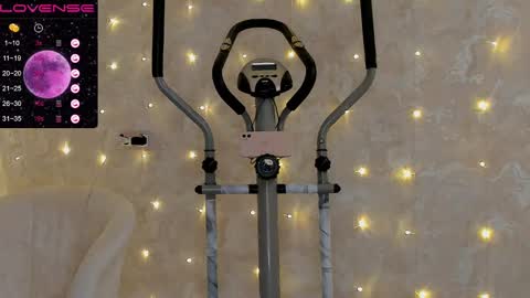 EvaSileZ online show from 02.28.25