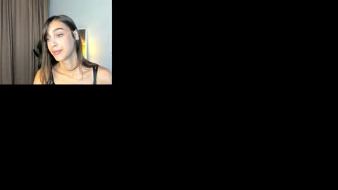 Snapshot of jenifferr_star chatting on 09.19.25 Elli online show from 09.19.25
