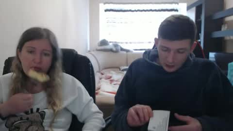 JenisAndPeter online show from 03.12.25