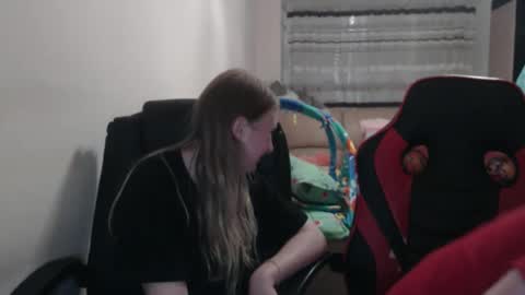 JenisAndPeter online show from 09.25.25