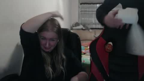 JenisAndPeter online show from 09.29.25