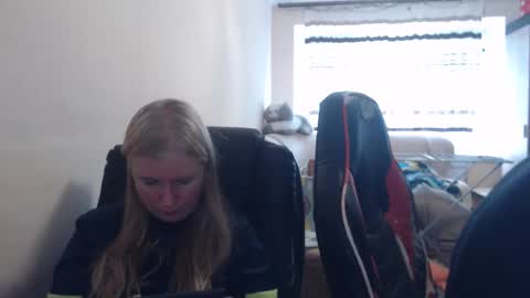 Snapshot of jenisandpeter chatting on 06.02.26 JenisAndPeter online show from 06.02.26