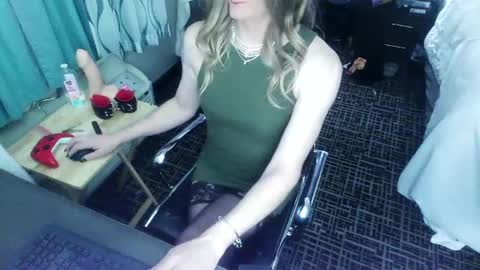 Jenna Cross online show from 02.28.25