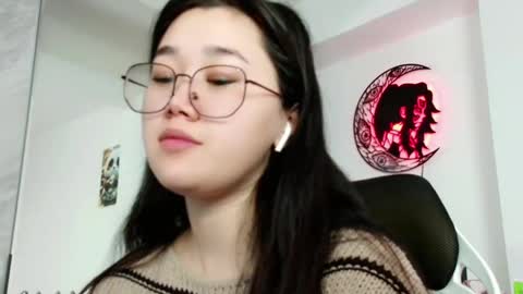 Snapshot of jennatyan chatting on 12.07.24 JENNA online show from 12.07.24