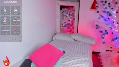 Snapshot of jenndy_lockhart chatting on 12.11.24 follow me in me IG jenndy971 online show from 12.11.24