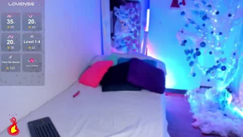 Snapshot of jenndy_lockhart chatting on 12.20.24 follow me in me IG jenndy971 online show from 12.20.24