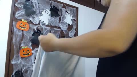 Snapshot of jenner_madison chatting on 11.02.25 jenner_madison online show from 11.02.25