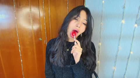 Jenner online show from 12.12.24