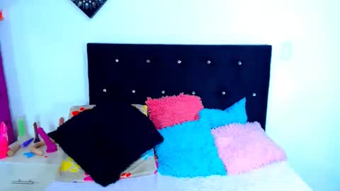 jenn online show from 12.04.25