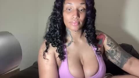Snapshot of jenni_cash chatting on 06.05.26 Mistress Jenni online show from 06.05.26