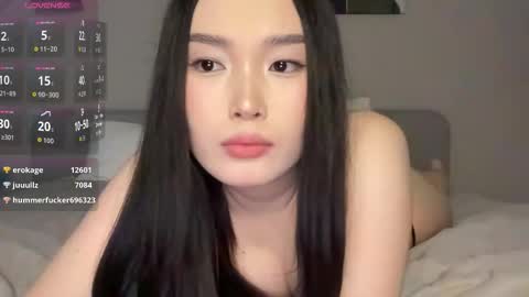 Snapshot of jennie_yung chatting on 02.10.26 jennie_yung online show from 02.10.26