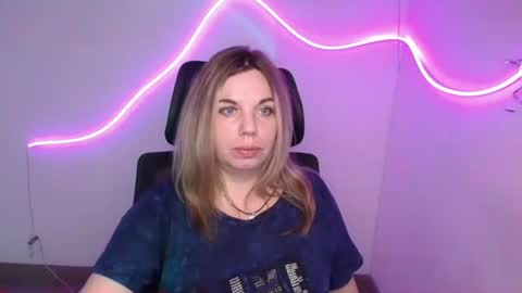 Snapshot of jennifer_moree chatting on 09.15.25 Jennifer online show from 09.15.25