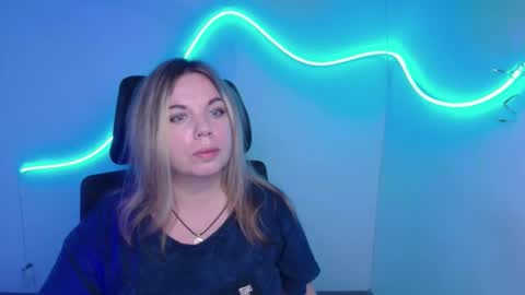 Snapshot of jennifer_moree chatting on 09.20.25 Jennifer online show from 09.20.25