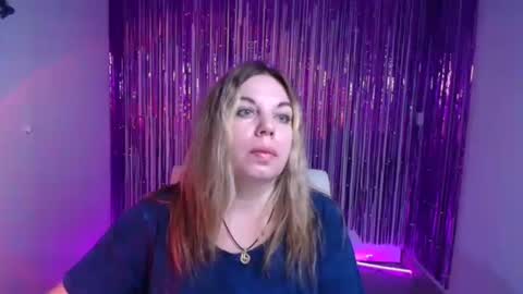 Snapshot of jennifer_moree chatting on 09.24.25 Jennifer online show from 09.24.25