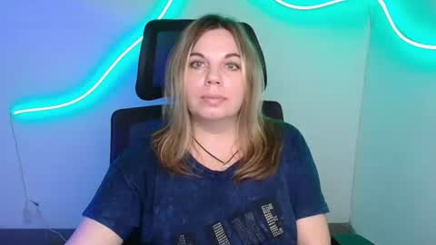 Snapshot of jennifer_moree chatting on 10.06.25 Jennifer online show from 10.06.25