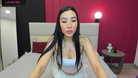 Jennifer online show from 11.30.25