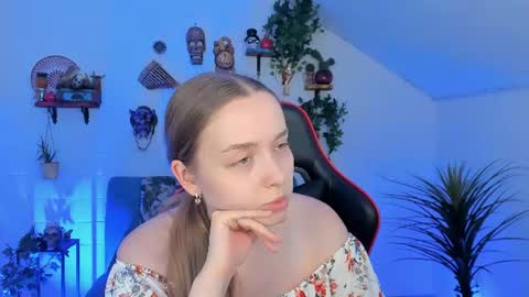 Snapshot of jennifergraces chatting on 07.10.26 Jennifer online show from 07.10.26
