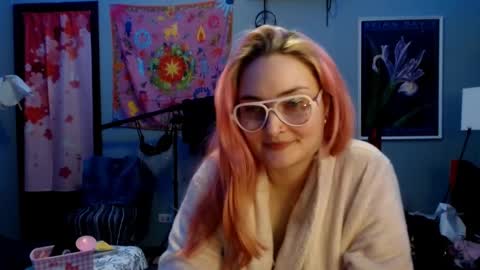 Jennifer Gwen online show from 02.27.25