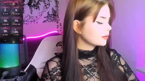 Snapshot of jenniferwandis77 chatting on 12.18.24 Jenni online show from 12.18.24