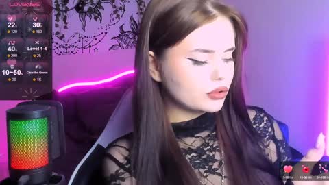 Snapshot of jenniferwandis77 chatting on 12.18.24 Jenni online show from 12.18.24