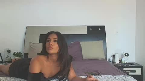 Jenn online show from 10.28.25