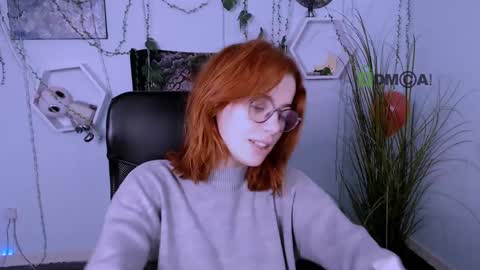 Snapshot of jenny__meow chatting on 01.22.25 YOUR BEST WAY TO HAVE FUN online show from 01.22.25