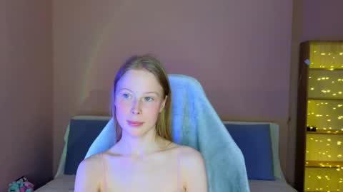 Snapshot of jenny_angelok chatting on 04.25.26 Next broadcast on December 05 subject to change online show from 04.25.26