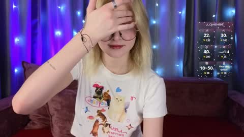 jenny_bunny_ online show from 12.22.24