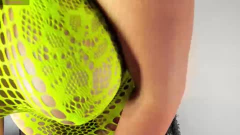 Snapshot of jenny_desire chatting on 11.20.25 jenny online show from 11.20.25