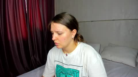 Snapshot of jenny_jimmy chatting on 06.13.26 Jenny online show from 06.13.26