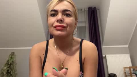 Jenny online show from 01.12.25