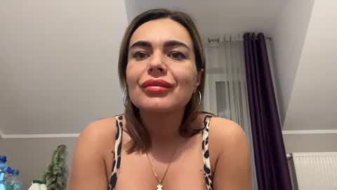 Jenny online show from 02.06.25