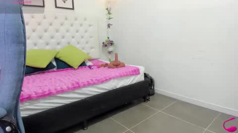 jenny_stark online show from 10.11.25