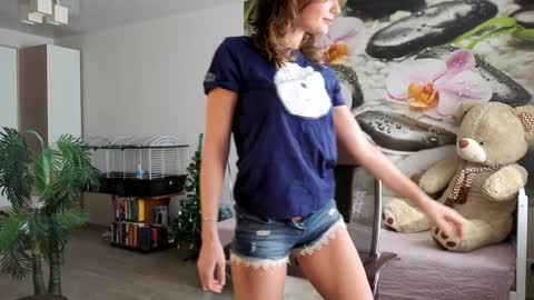 jennycutey online show from 01.22.25