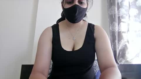 Snapshot of jennydolphin chatting on 11.10.25 Jenny online show from 11.10.25