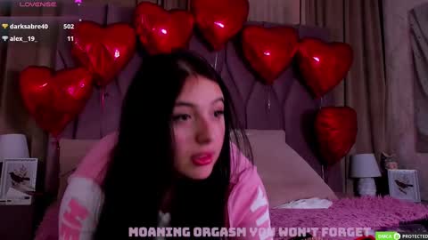 Snapshot of jennyferguson chatting on 02.18.25 Jenny Ferguson online show from 02.18.25