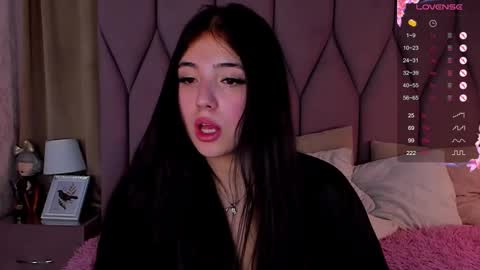 Snapshot of jennyferguson chatting on 03.04.25 Jenny Ferguson online show from 03.04.25