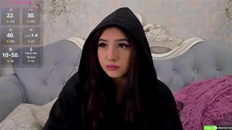 Snapshot of jennyferguson chatting on 11.03.25 Jenny Ferguson online show from 11.03.25