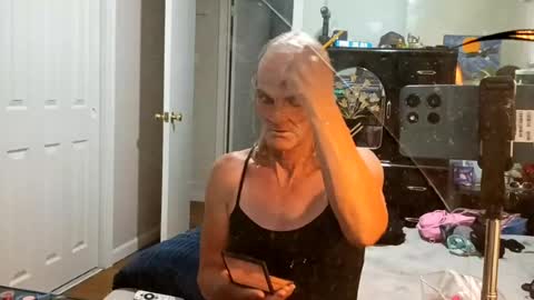 jennywomacks online show from 08.10.26