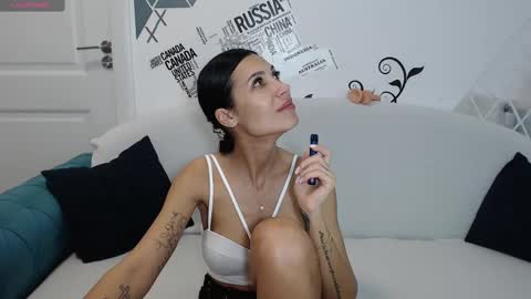 Jenny online show from 02.27.25