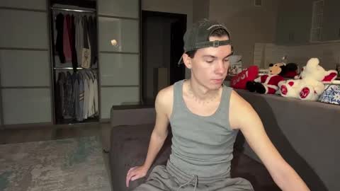 jeremy1scott online show from 11.21.25